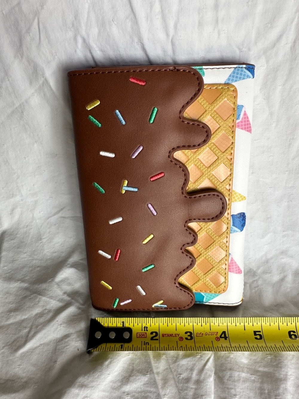 Loungefly White Ice Cream Print Wallet with Brown Trim - Picture 2 of 5